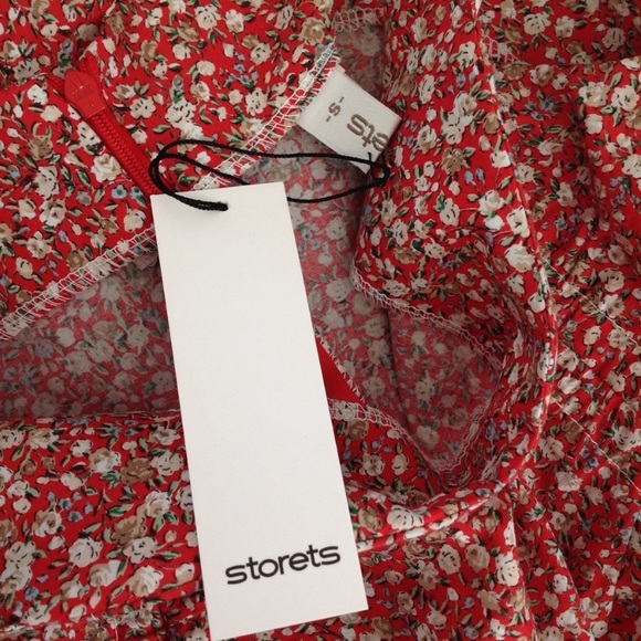 Storets - Floral Mini Dress - Picture 2 of 2